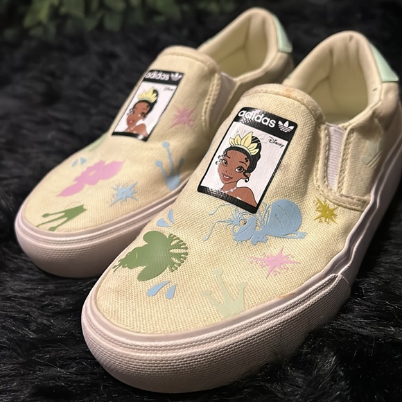 DISNEY x Court Rallye 'THE PRINCESS and the FROG Slip In Shoes GirlsSz 2 TIANA - Picture 2 of 15